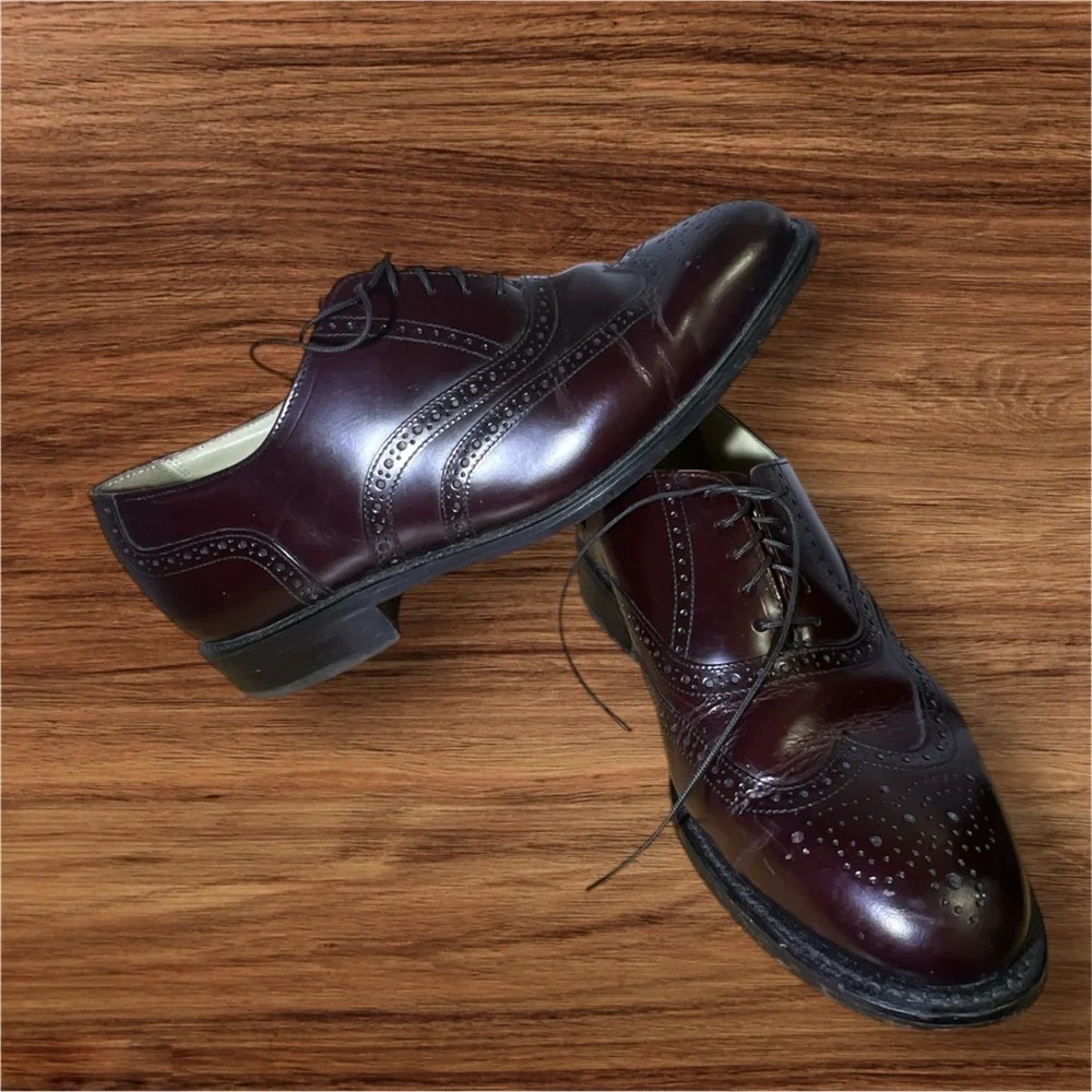 Bostonian elegant burgundy